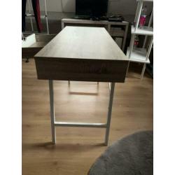 Bureau tafel met La