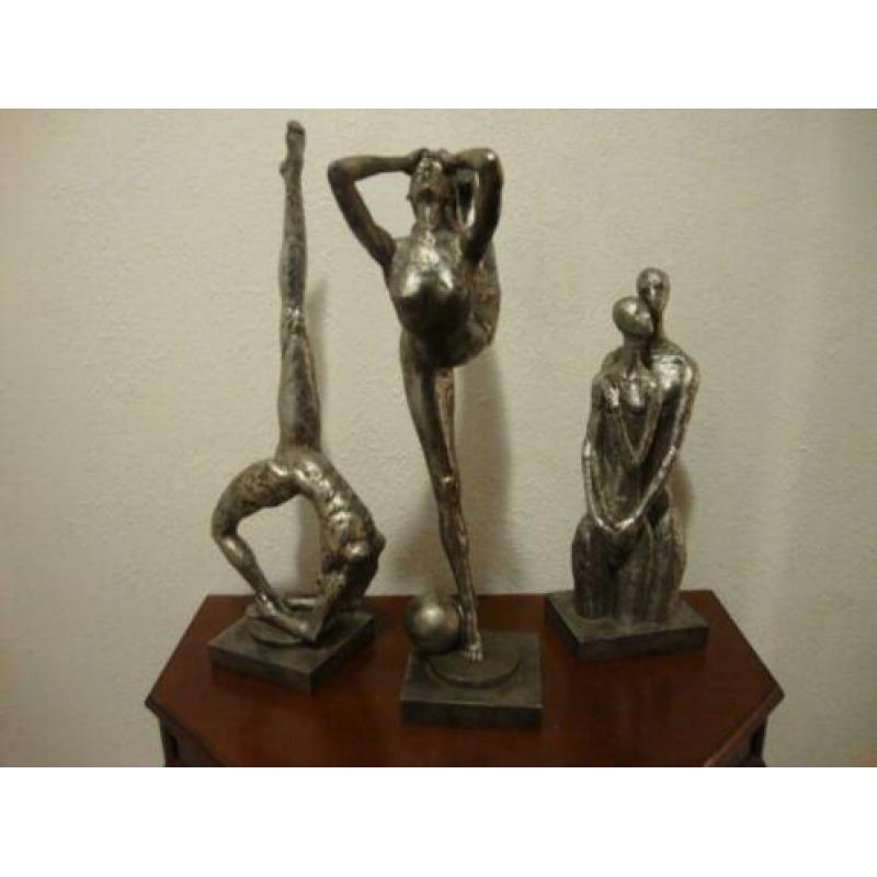 3 beelden kunst