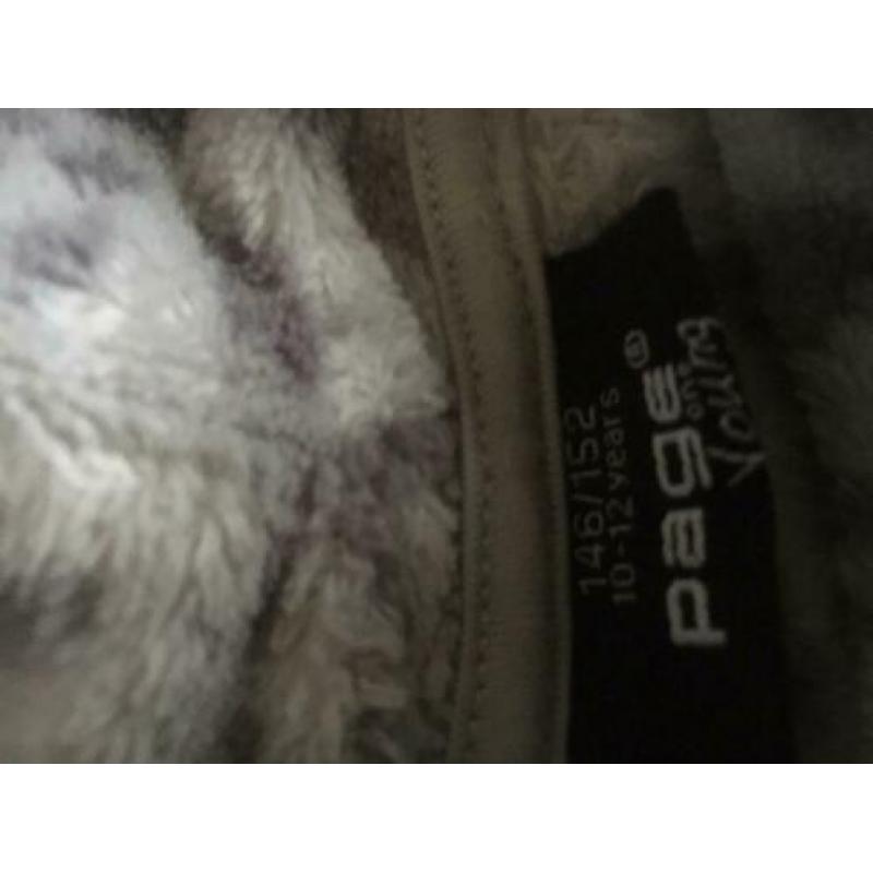 Heerlijke warme fleece trui. Maat 146/152