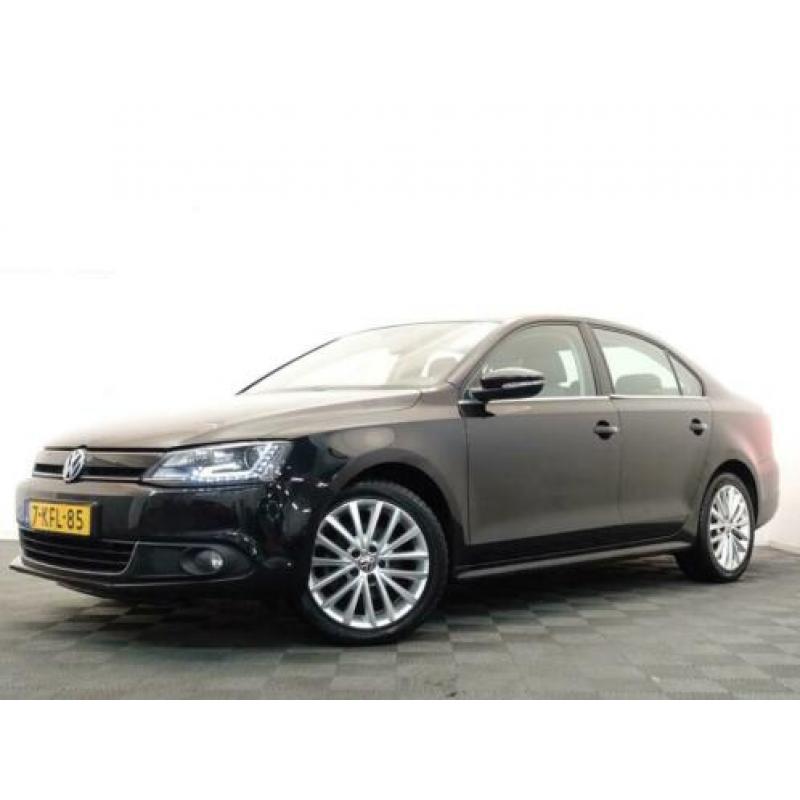 Volkswagen Jetta 1.4 TSI HYBRID HIGHLINE DSG7 Navi, Xenon Le