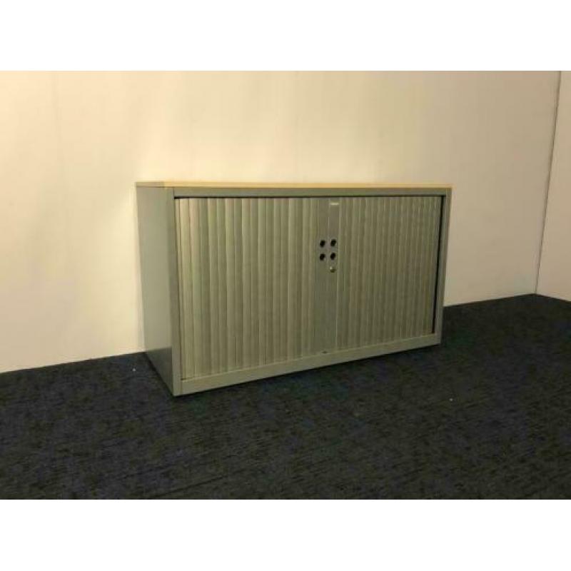 3x Roldeurkast Gispen, aluminium, ahorn topblad, H70 x B120