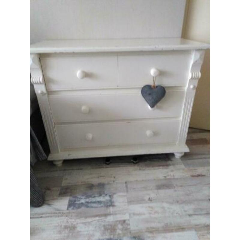 Brocante comode