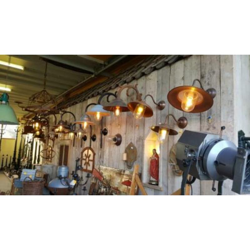 Diverse stallampen boerderijlampen