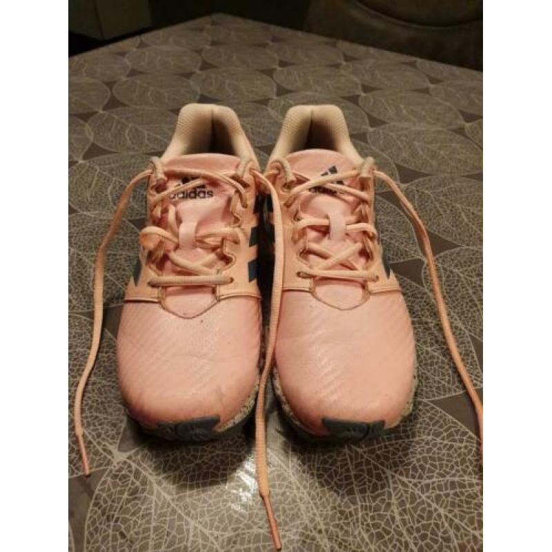 Adidas hockey schoenen maat 38