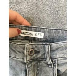 Zara grijze jeans met bloemenprint in maat xs