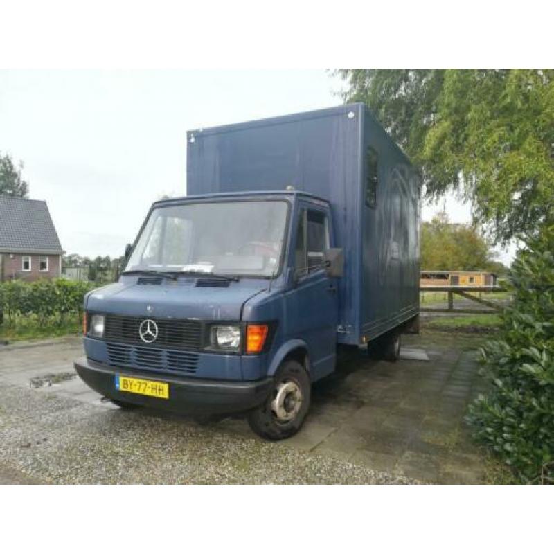 Mercedes Benz Paardenauto Paardenvrachtwagentje Paardenbus