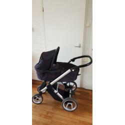 mutsy Evo kinderwagen met bijbehorend dekentje en hoeslaken