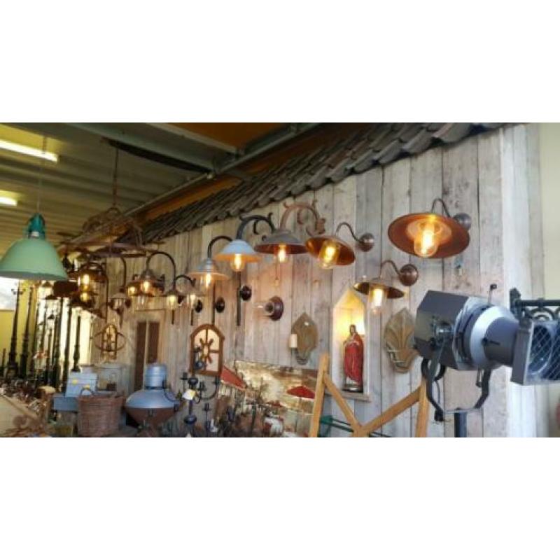Diverse stallampen boerderijlampen