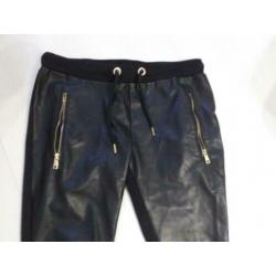 Leuke lederlook jogging model broek met stof mt M nieuw
