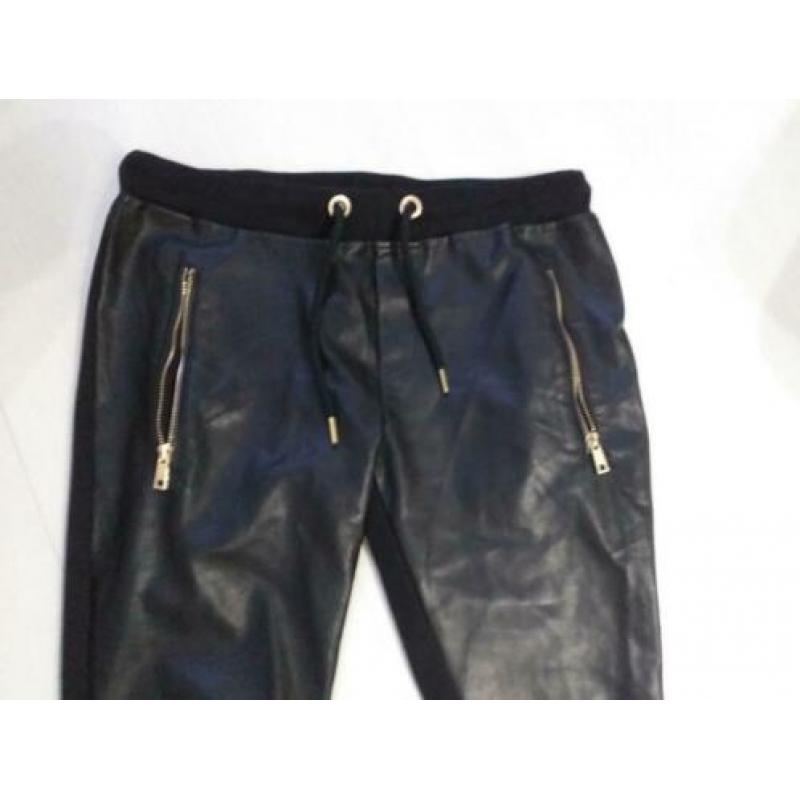 Leuke lederlook jogging model broek met stof mt M nieuw