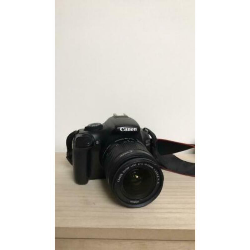Canon eos 1100D met kitlens