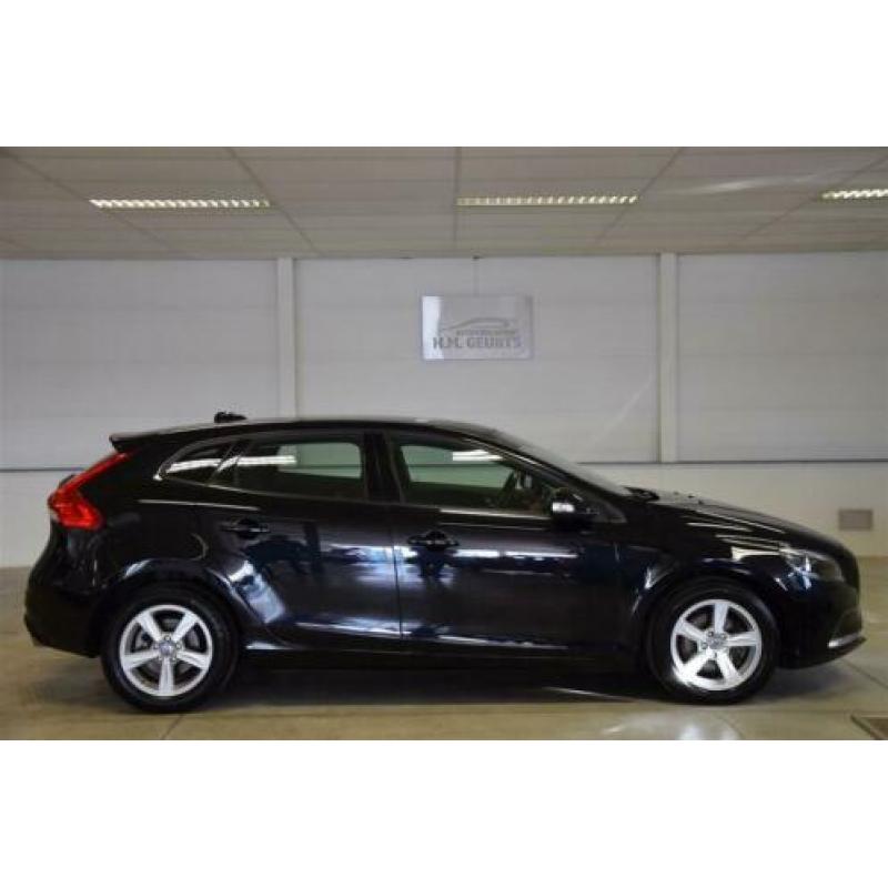 Volvo V40 1.6 T4 Automaat Navi Cruise Lm Velgen Weinig Km!