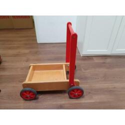 Loopwagen van hout