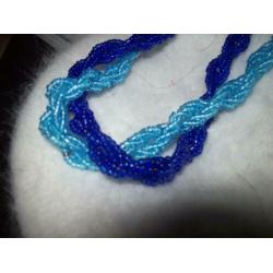 Ketting van twee strengen kleine kralen