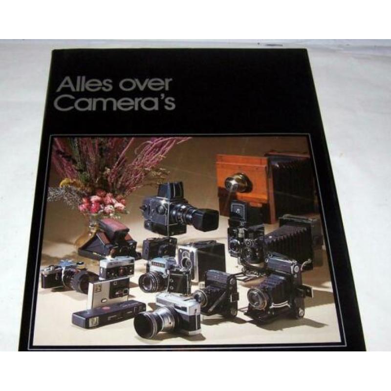 Alles over camera's. Hardcover met stofomslag. Nieuw.