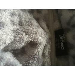 Heerlijke warme fleece trui. Maat 146/152