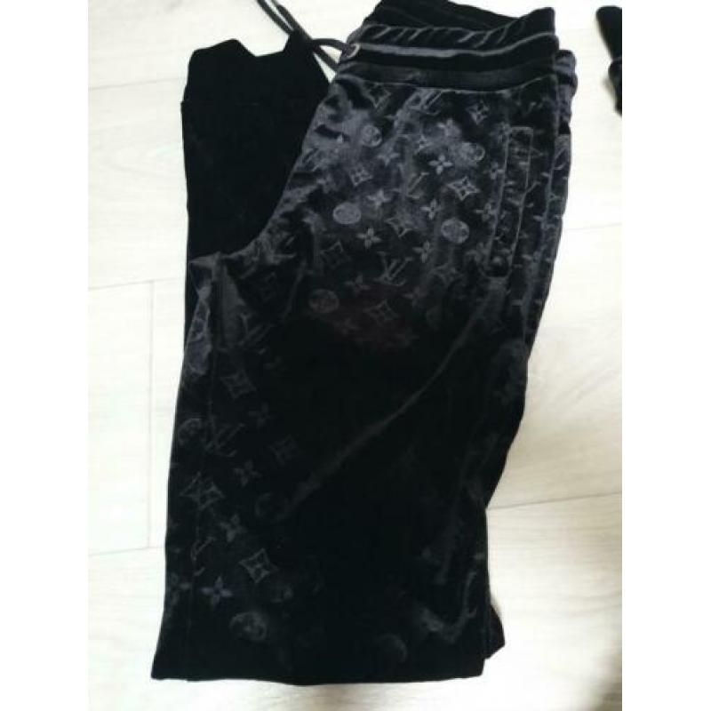 Louis vuitton pak kleur zwart heel zacht velvet stof