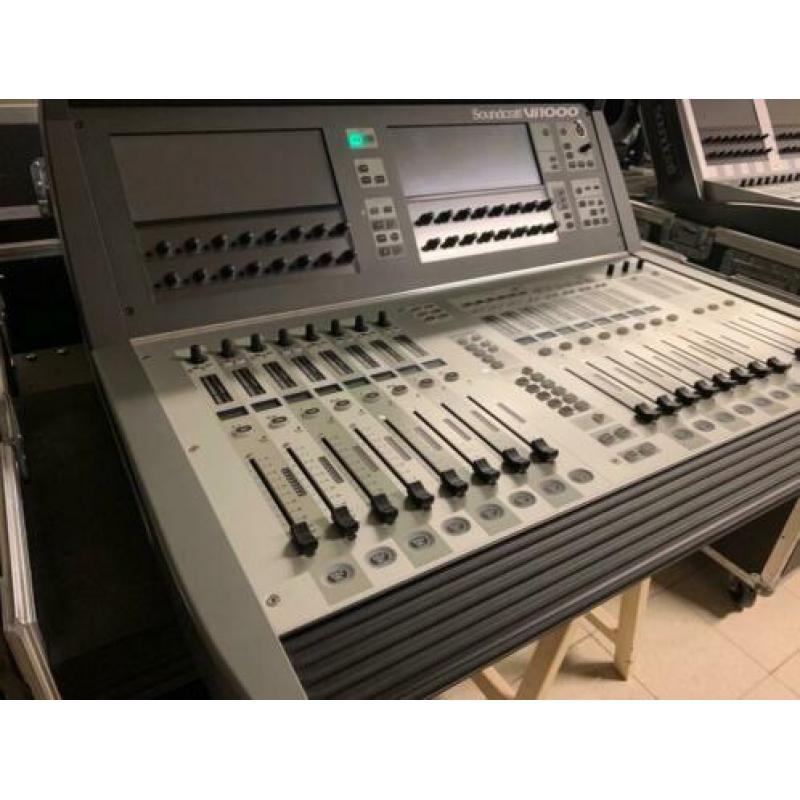 Soundcraft Vi1000