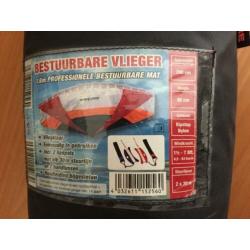 B-SQUARE: Bestuurbare Vlieger / 2 m (mat).