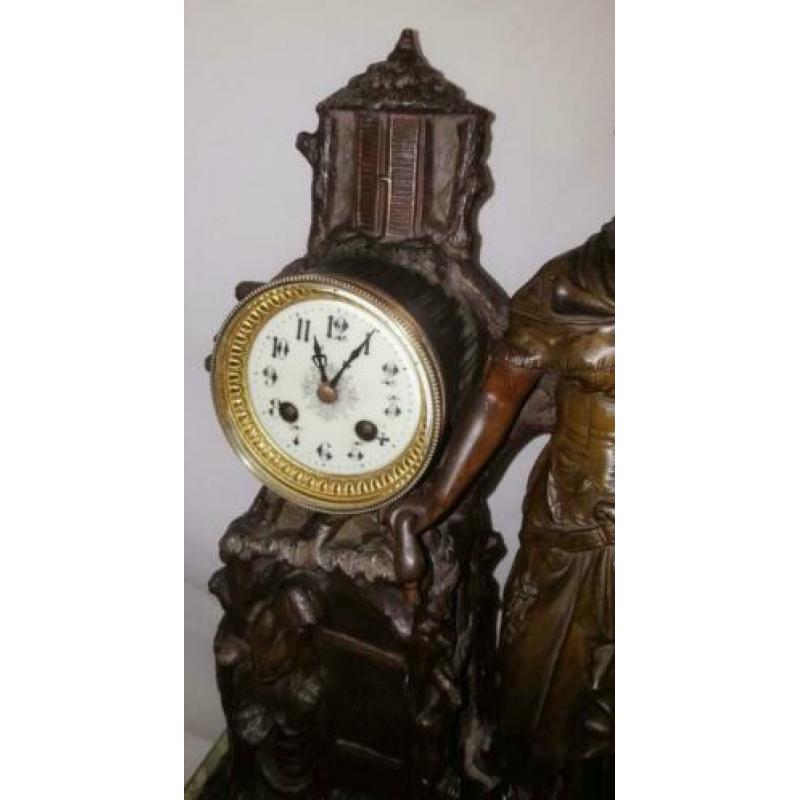 antieke franse pendule . circa 1860.