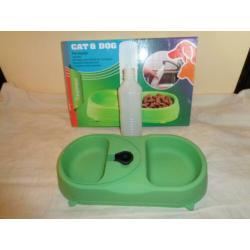 voer en drinkbak./cat&dog pet feeder