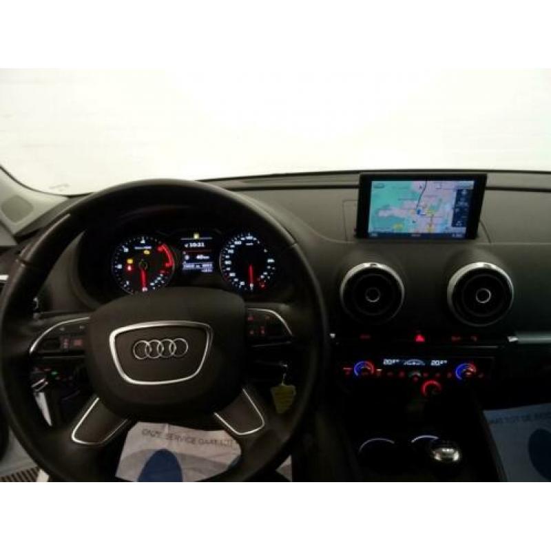Audi A3 1.6 TDI PRO LINE S [S-Line] Navi, Bang & Olufsen ,Xe