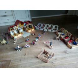 Playmobil manege 5221 met zeer veel extra's