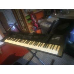 * Roland " JV 1000 " Music Workstation * prima staat ! 225e