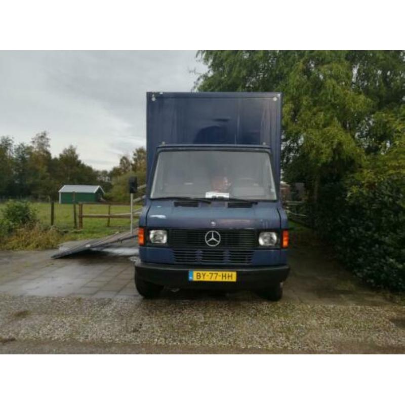 Mercedes Benz Paardenauto Paardenvrachtwagentje Paardenbus