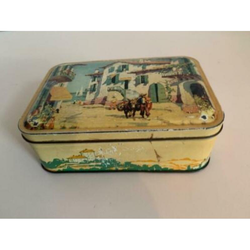 Oud mediterraans blikje uit Spanje of Portugal. Vintage blik