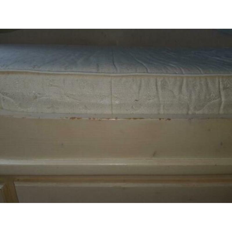 Kajuit bed 90 bij 200