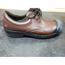 Te koop nieuwe werkschoenen maat 43 bruin