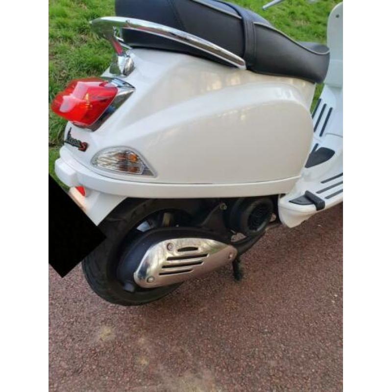 Vespa lx s 125 2013 nieuwstaat /zip vespa 180cc onderdelen