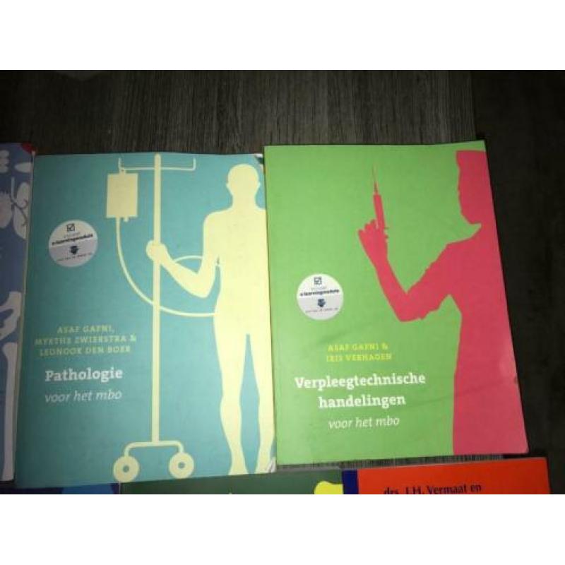 Verpleegkundige boeken MBO4