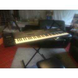 * Roland " JV 1000 " Music Workstation * prima staat ! 225e