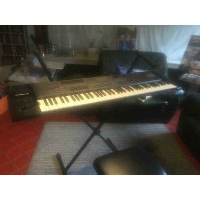 * Roland " JV 1000 " Music Workstation * prima staat ! 225e