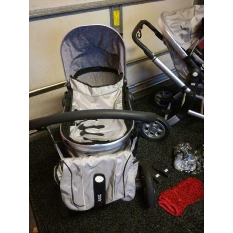 Joolz kinderwagen met 2 onderstellen en vele extra's