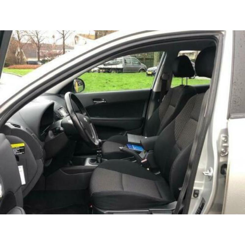 Hyundai I30 1.4i Dynamic Luxe 2008 Airco! 5-deurs! NAP! Rijd