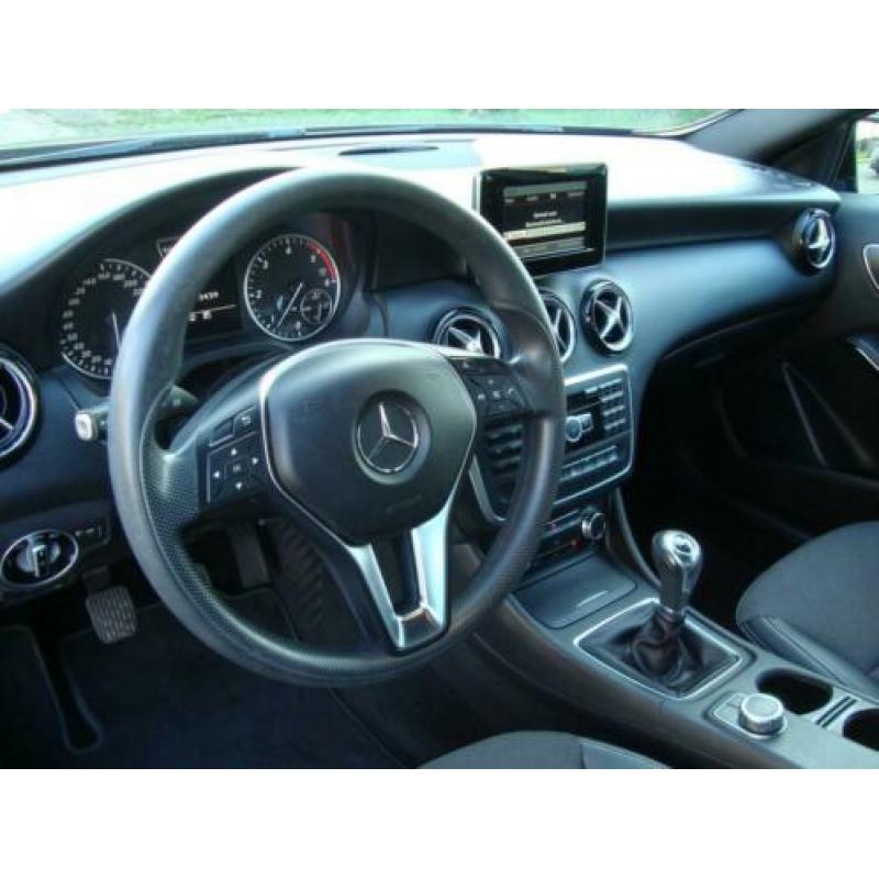 Mercedes-Benz A-Klasse 180 CDI Ambition 18"AMG velgen Naviga