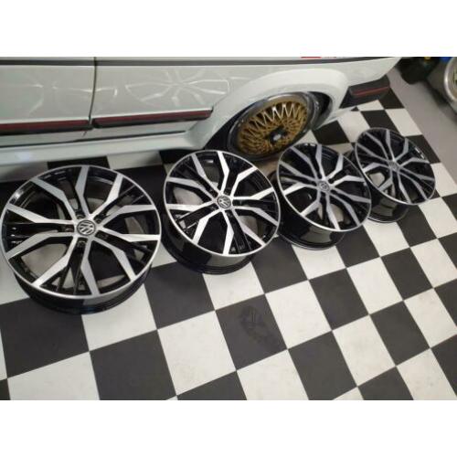 vw gti santiago velgen 19 inch orgineel 5x112