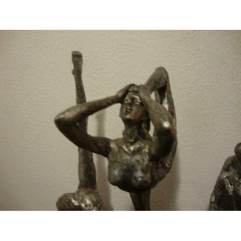 3 beelden kunst