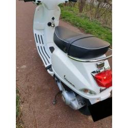 Vespa lx s 125 2013 nieuwstaat /zip vespa 180cc onderdelen