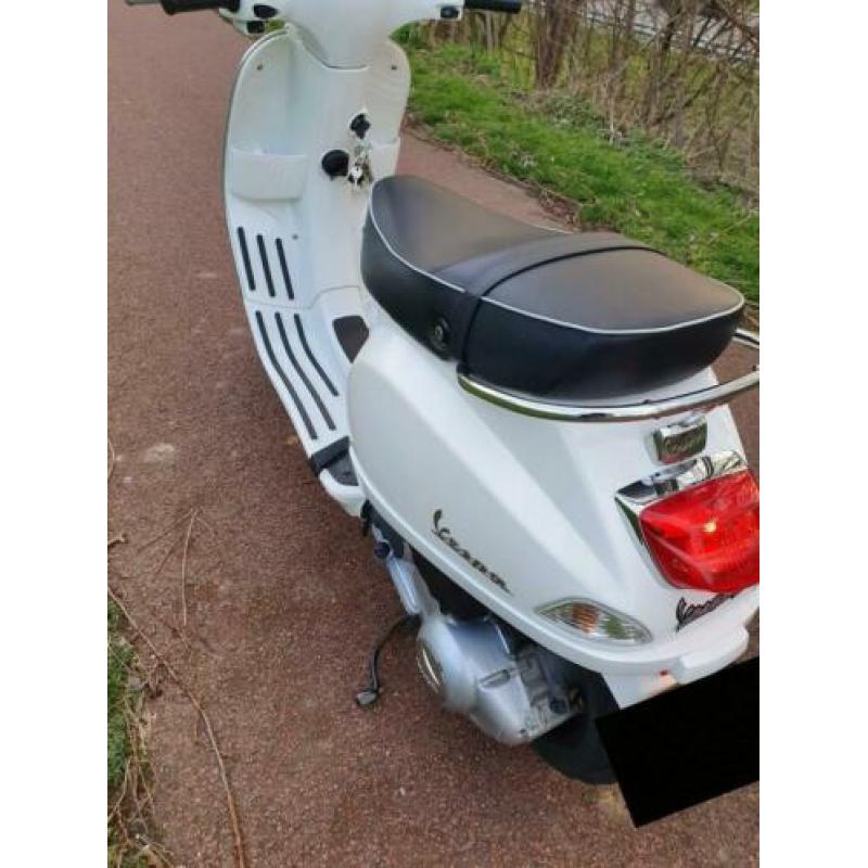 Vespa lx s 125 2013 nieuwstaat /zip vespa 180cc onderdelen