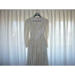 Trouwjurk , maat 38 , voor 50 euro