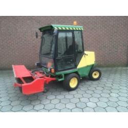 302. Sabo Roberine veegmachine met Nimos rolbezem