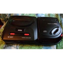 Sega Mega CD + 2 controllers