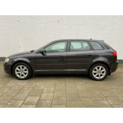 Audi A3 Sportback 1.4 TFSI Attraction Standkachel/Klasse 3 a