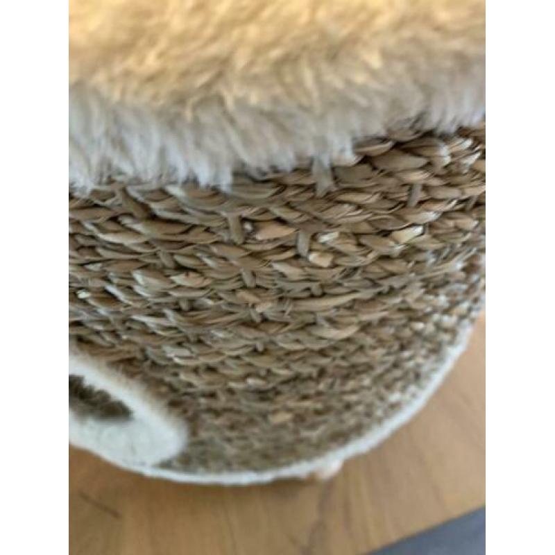 Mand voor de kat om in te liggen- op te zitten- nieuw!!
