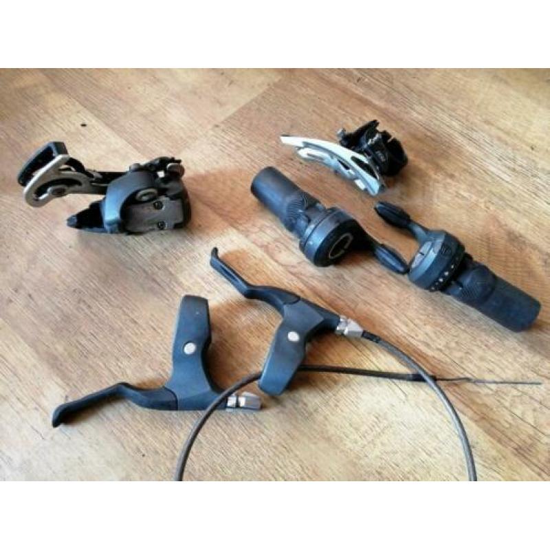 SRAM 7.0 / 9.0 derailleurs, shifters en remset