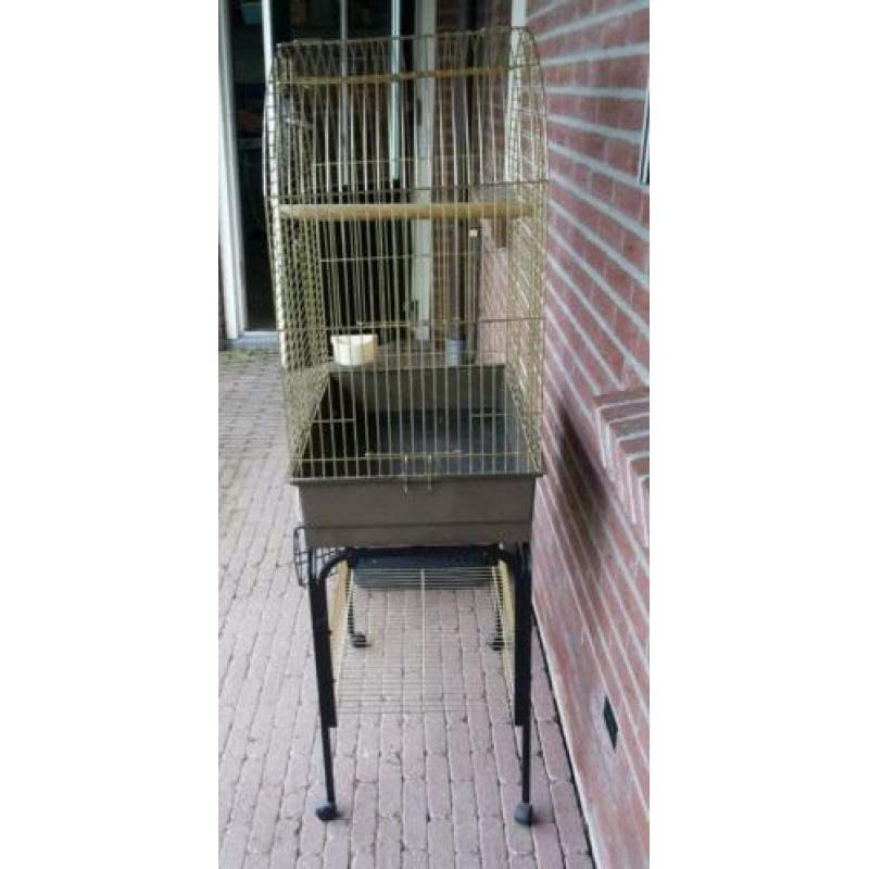 Vogelkooi op wieltjes